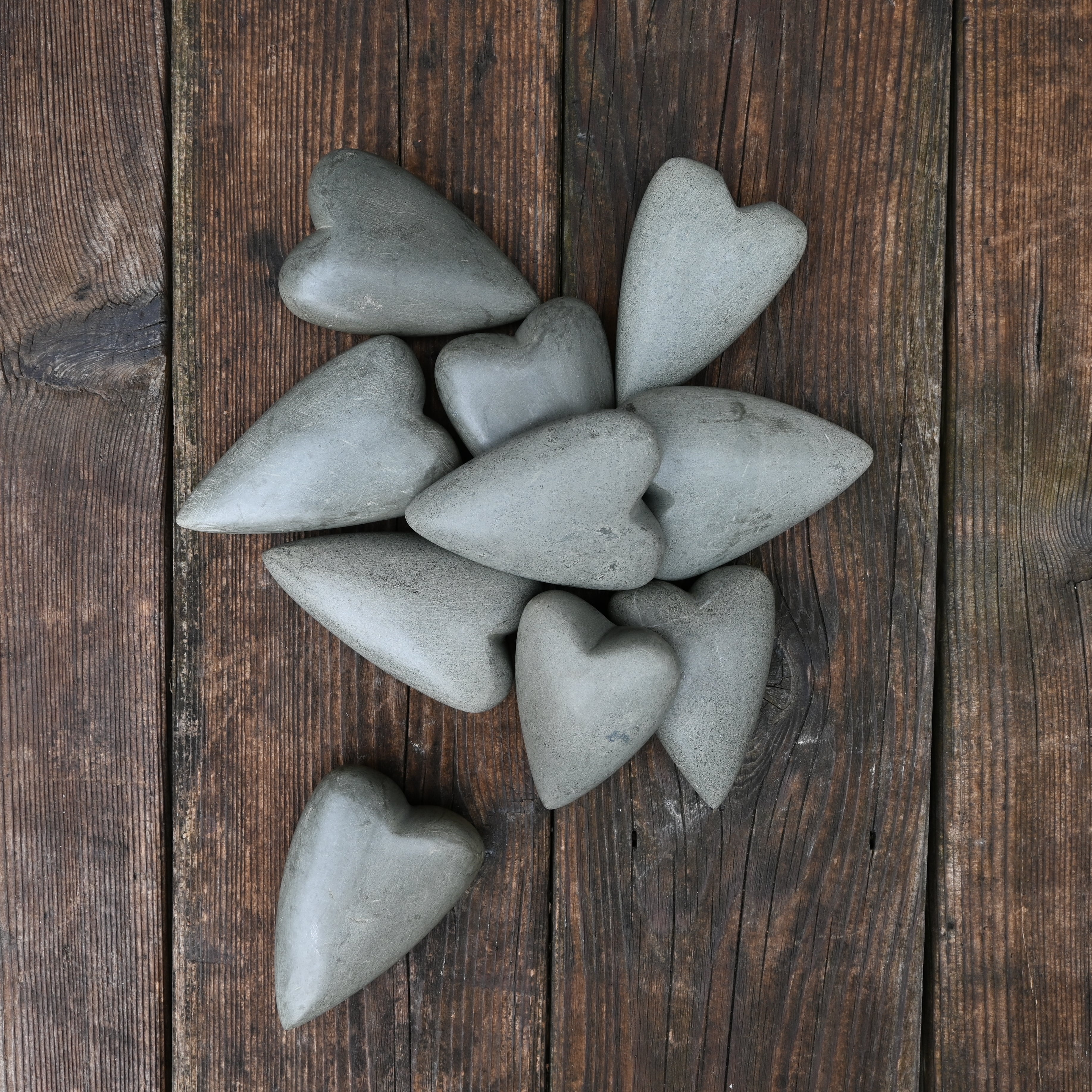Hand Carved Stone Heart – Tangletown Gardens